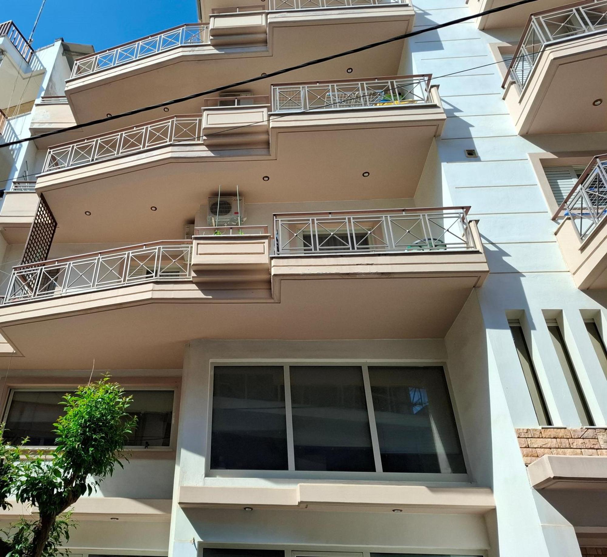 Απέριττον 2 Apartment Trikala  Exterior photo